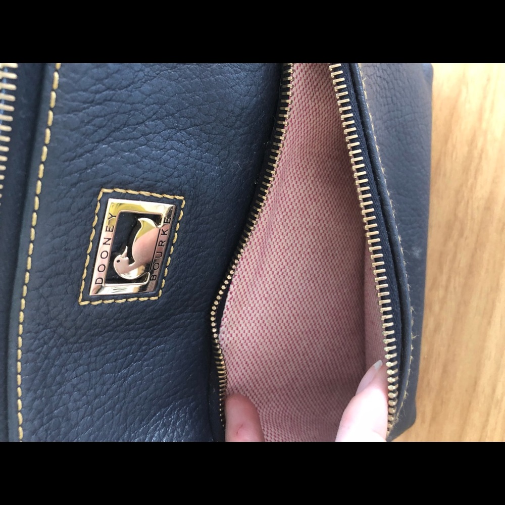 Dooney & Bourke Pebble Grain Crossbody - Picture 4 of 9